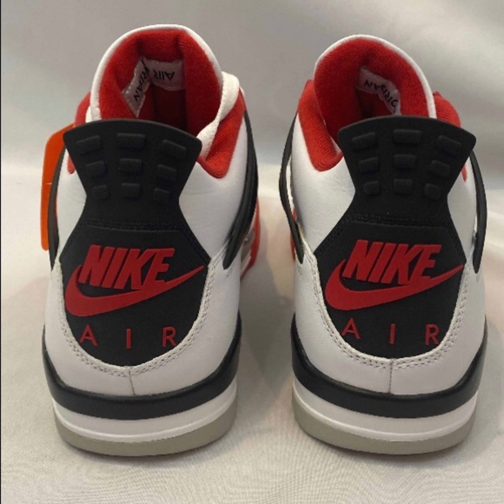 Jordan 4 ‘fire red’ - Picture 3 of 8